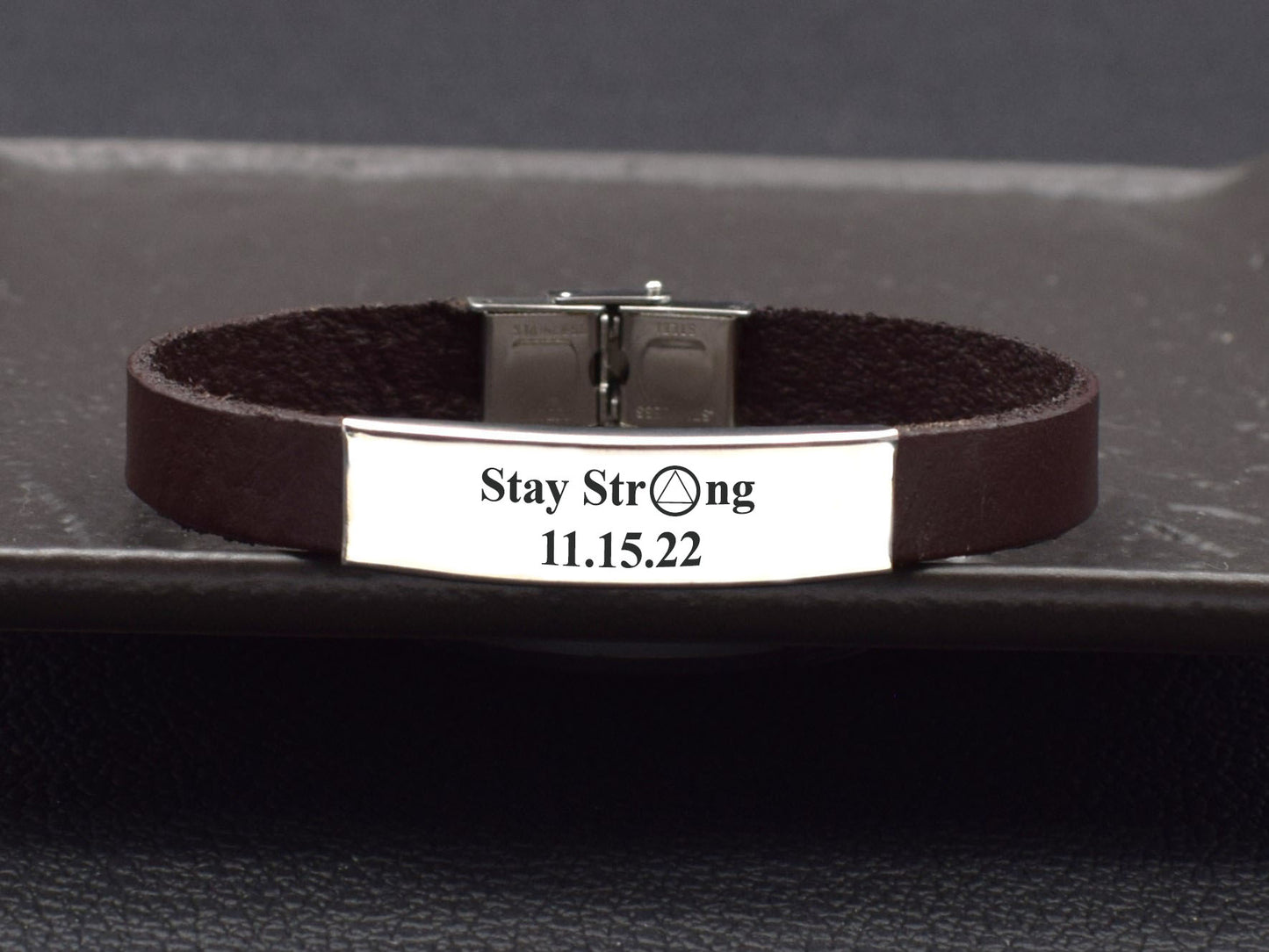 AA leather bracelet - Stay strong